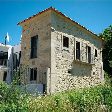 Beautifully Restored 6 Bedrooms Quinta Fornelos Villa *